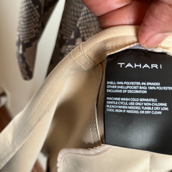 Tahari Coat Medium Cream Snake Print - Picture 3 of 5